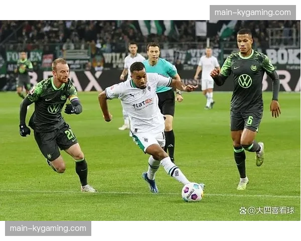 弗赖堡主场迎战门兴,两队均需积分改善排名 弗赖堡主场迎战门兴,两队均需积分改善排名